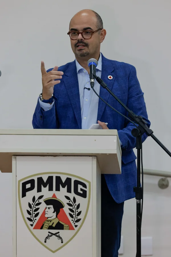 Governo de Minas acompanha passagem de comando da 14ª Região de Polícia Militar, em Curvelo
