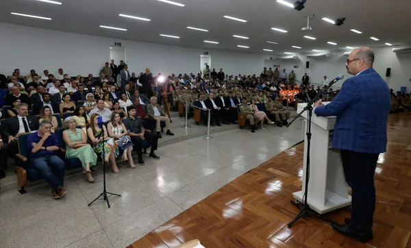 Governo de Minas acompanha passagem de comando da 14ª Região de Polícia Militar, em Curvelo