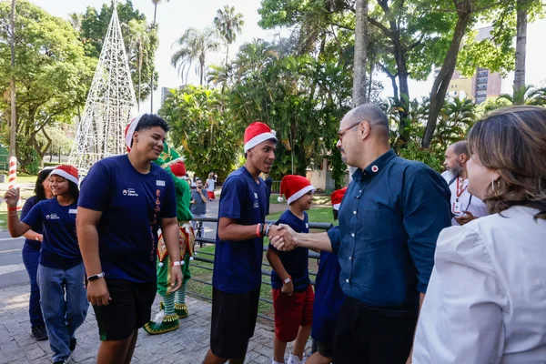 Natal Solidário leva acolhimento e afeto ao Palácio da Liberdade, em Belo Horizonte