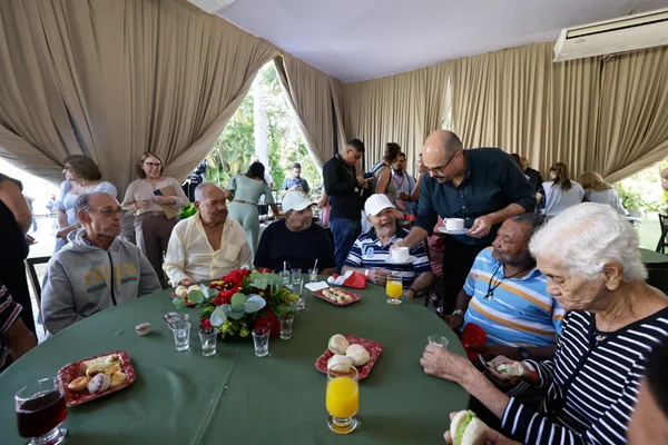 Natal Solidário leva acolhimento e afeto ao Palácio da Liberdade, em Belo Horizonte