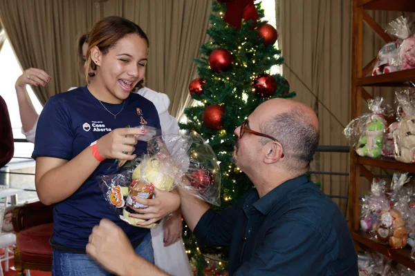 Natal Solidário leva acolhimento e afeto ao Palácio da Liberdade, em Belo Horizonte