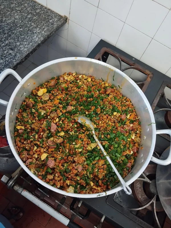 Feijão tropeiro entra em ranking internacional e projeta a cozinha mineira no cenário global