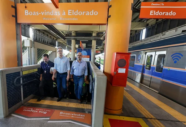 Governo de Minas acompanha primeiro teste operacional do novo trecho da Linha 1 do Metrô da RMBH