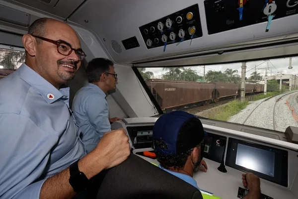 Governo de Minas acompanha primeiro teste operacional do novo trecho da Linha 1 do Metrô da RMBH