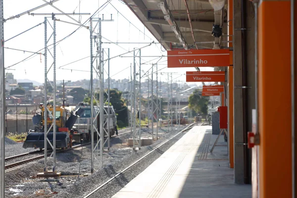 Governo de Minas acompanha primeiro teste operacional do novo trecho da Linha 1 do Metrô da RMBH