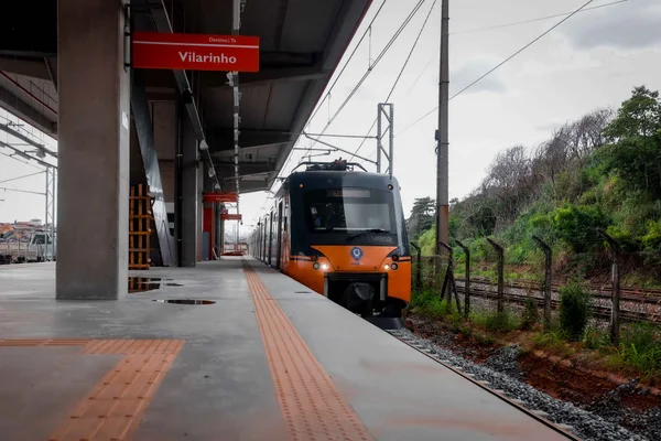 Governo de Minas acompanha primeiro teste operacional do novo trecho da Linha 1 do Metrô da RMBH