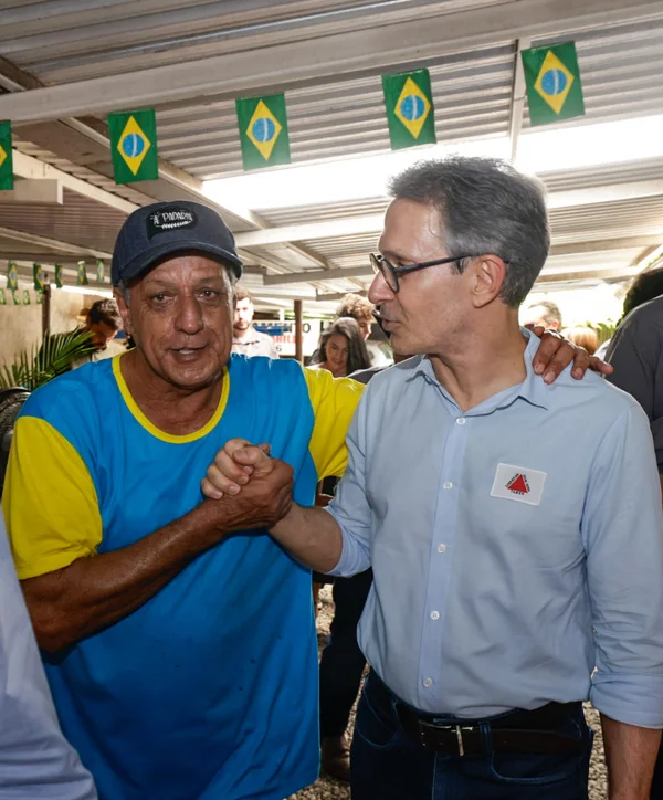Governo de Minas acompanha entregas da Saúde e Segurança no Centro-Oeste do estado