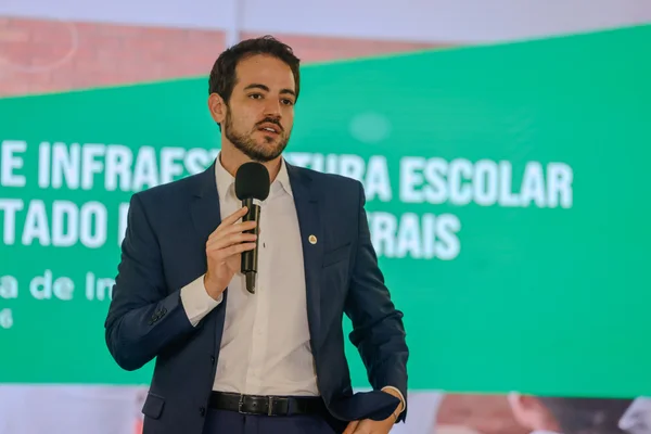Governo de Minas lança PPP que prevê investimentos de R$ 5,1 bilhões em escolas da rede estadual