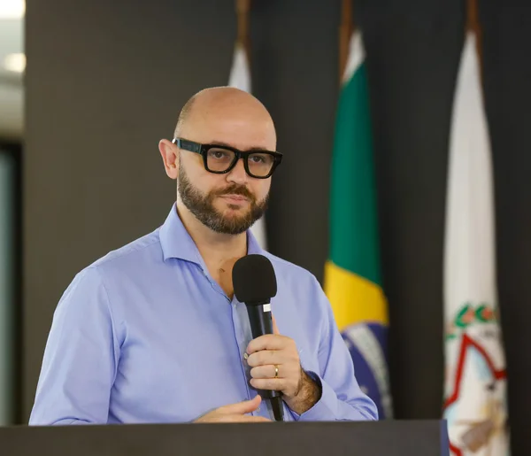 Governo de Minas lança PPP que prevê investimentos de R$ 5,1 bilhões em escolas da rede estadual