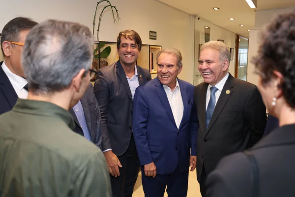 Governo de Minas apresenta avanços na saúde do Estado em encontro com representantes de hospitais de São Paulo