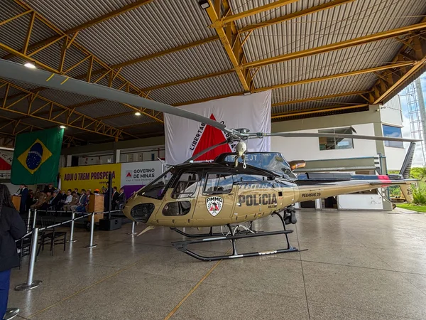 Governo de Minas participa da entrega de helicóptero e caminhão-tanque à Polícia Militar