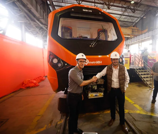 Governo de Minas apresenta primeiro dos novos trens do Metrô da Região Metropolitana de Belo Horizonte
