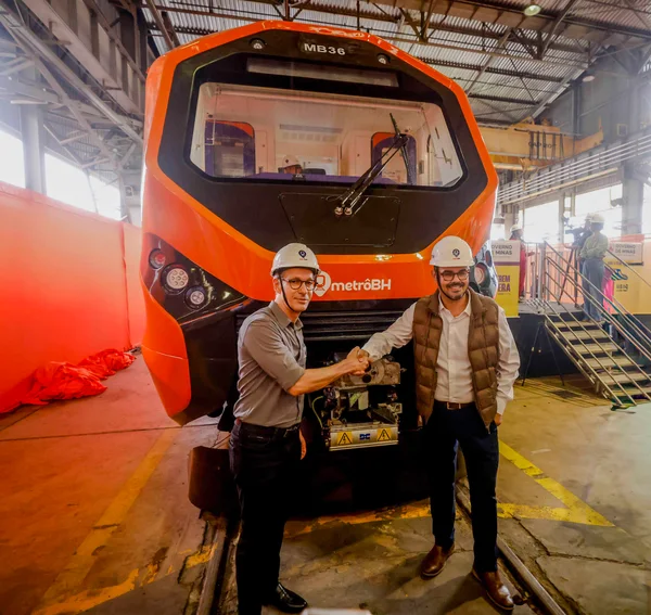 Governo de Minas apresenta primeiro dos novos trens do Metrô da Região Metropolitana de Belo Horizonte