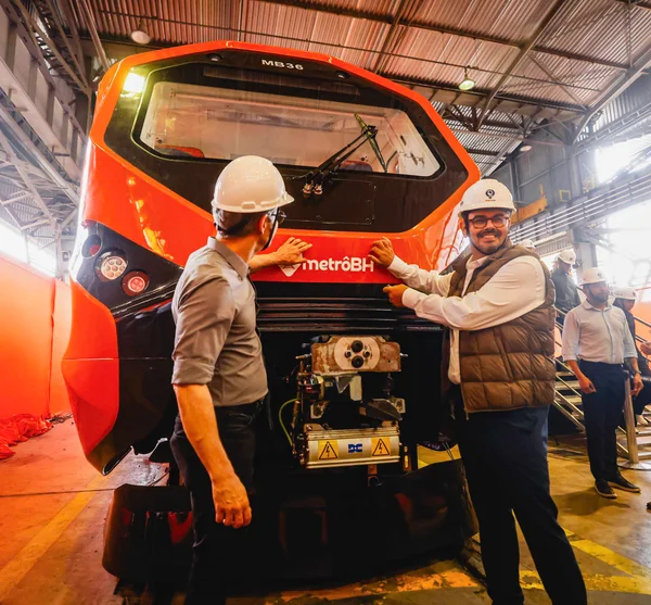 Governo de Minas apresenta primeiro dos novos trens do Metrô da Região Metropolitana de Belo Horizonte