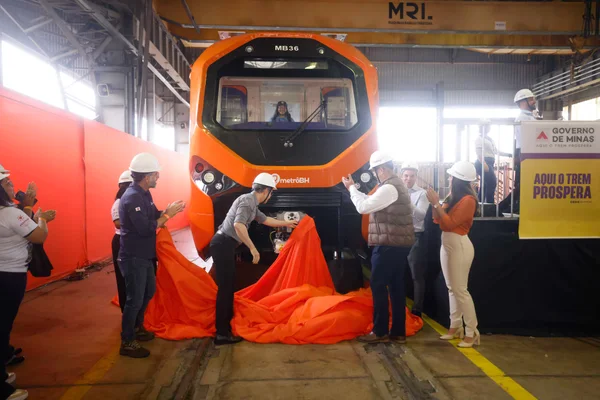 Governo de Minas apresenta primeiro dos novos trens do Metrô da Região Metropolitana de Belo Horizonte