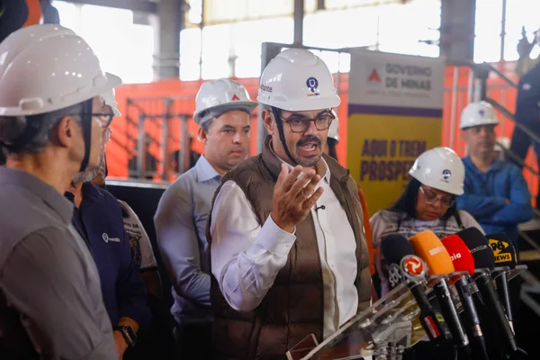 Governo de Minas apresenta primeiro dos novos trens do Metrô da Região Metropolitana de Belo Horizonte