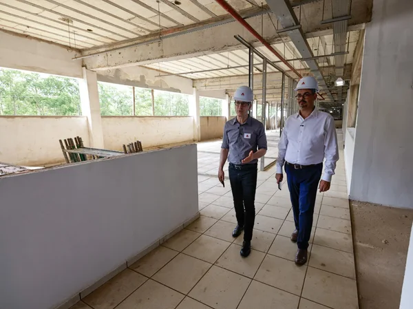 Governo de Minas vistoria obras do Hospital Regional de Conselheiro Lafaiete