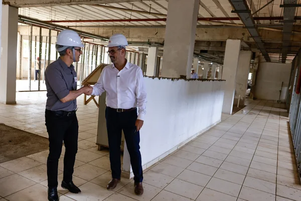 Governo de Minas vistoria obras do Hospital Regional de Conselheiro Lafaiete