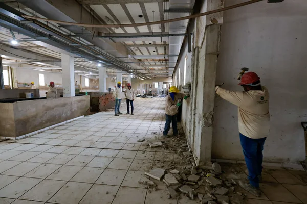 Governo de Minas vistoria obras do Hospital Regional de Conselheiro Lafaiete
