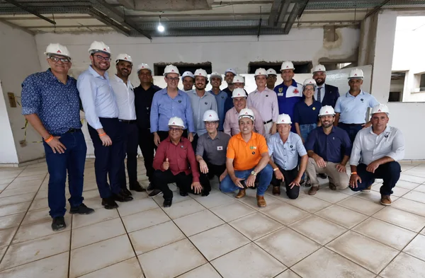 Governo de Minas vistoria obras do Hospital Regional de Conselheiro Lafaiete