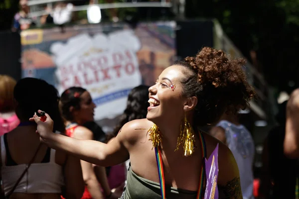  Carnaval da Liberdade lota avenidas sonorizadas em BH e deve injetar R$ 5,7 bilhões na economia