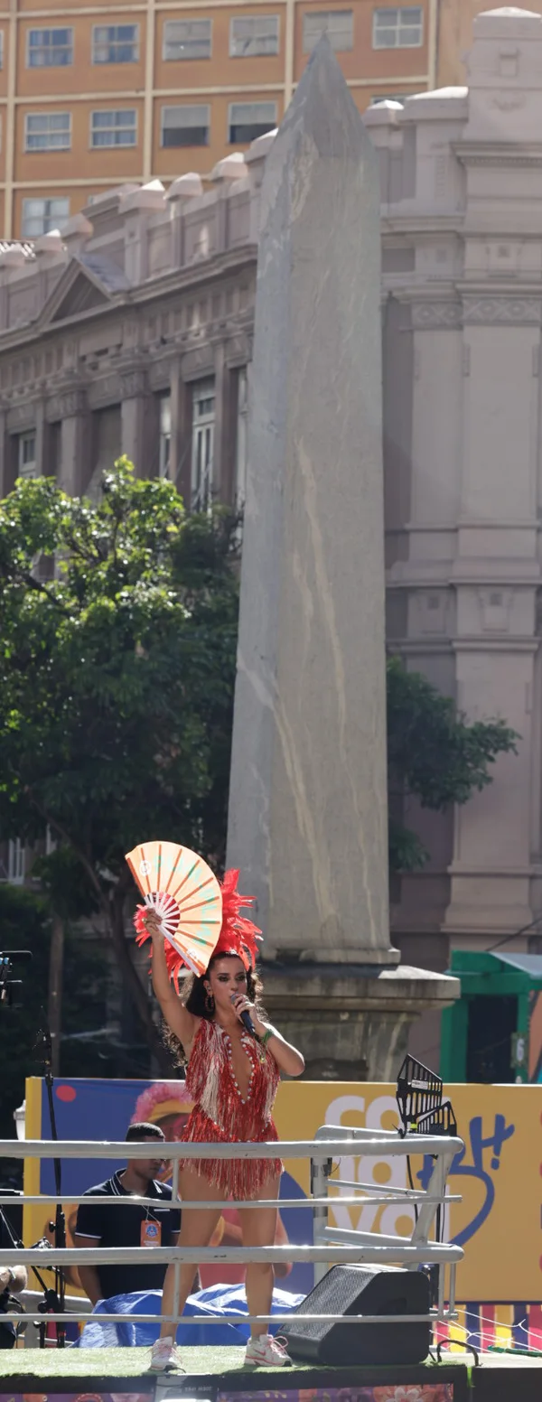  Carnaval da Liberdade lota avenidas sonorizadas em BH e deve injetar R$ 5,7 bilhões na economia