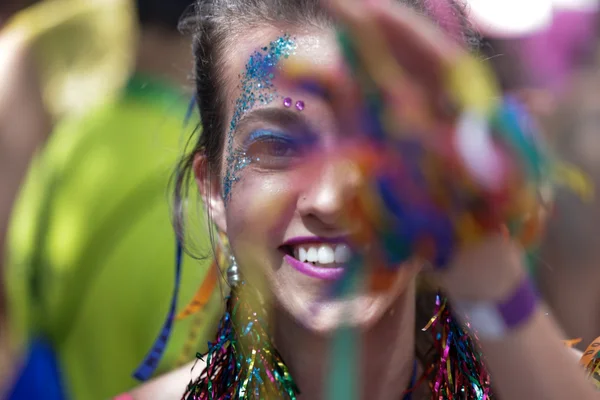  Carnaval da Liberdade lota avenidas sonorizadas em BH e deve injetar R$ 5,7 bilhões na economia