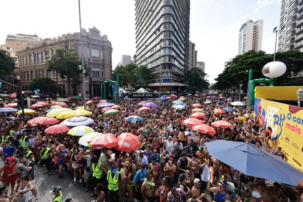  Carnaval da Liberdade lota avenidas sonorizadas em BH e deve injetar R$ 5,7 bilhões na economia