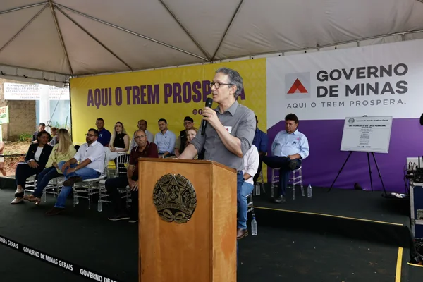 Governo de Minas inaugura nova UBS em Paracatu