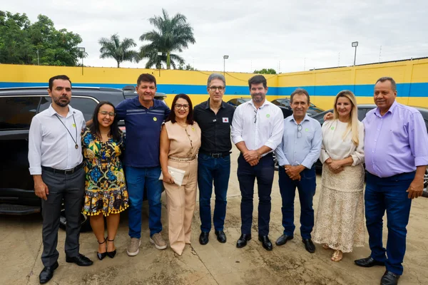 Governo de Minas realiza entrega administrativa de novas armas para delegacias do Noroeste do estado