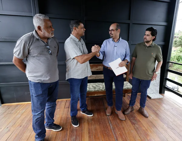 Em Itueta, governador em exercício almoçou com prefeitos e parlamentares, quando apresentou detalhes do Plano Estadual de Ação em Saúde do Acordo de Reparação do Rio Doce