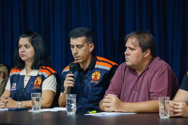 Governo de Minas anuncia hospital de campanha e reconstrução de pontes em Ubá
