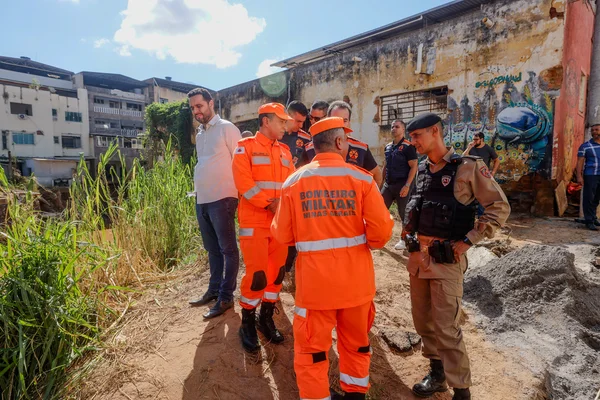 Governo de Minas anuncia hospital de campanha e reconstrução de pontes em Ubá