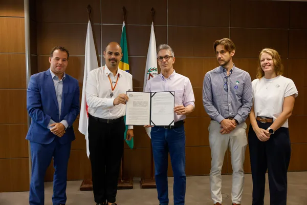 Governo de Minas assina acordo para aprofundar estudos de implantação das linhas 3 e 4 do Metrô da RMBH