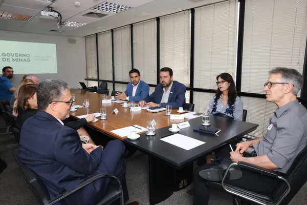 Governo de Minas anuncia investimento de R$ 765 milhões da farmacêutica Hypofarma no Norte do estado