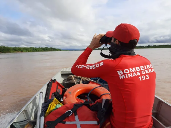 Corpo de Bombeiros Militar de Minas Gerais abre 342 vagas em concurso com salários que podem chegar a R$ 11 mil