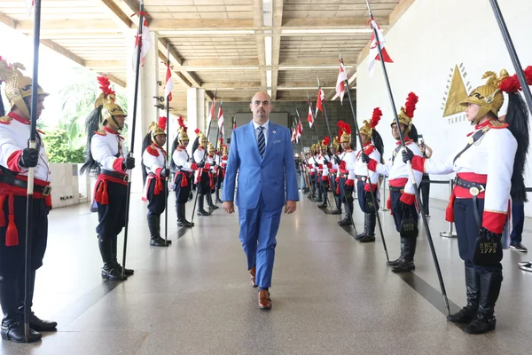 Mateus Simões é empossado governador e reforça projeto de desenvolvimento de Minas Gerais