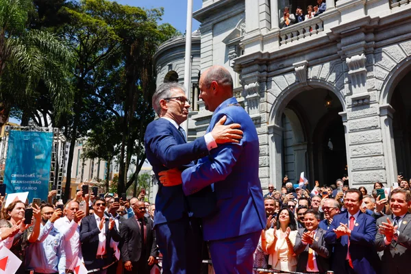 Governo de Minas realiza cerimônia de transmissão do cargo de governador de Romeu Zema para Mateus Simões