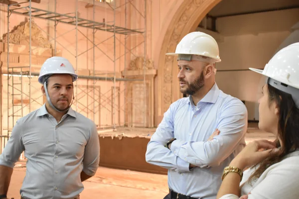 Secretarias de Estado realizam visita técnica às obras do Instituto de Educação de Minas Gerais