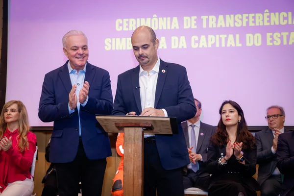Governo de Minas transfere simbolicamente a capital do Estado para Uberlândia
