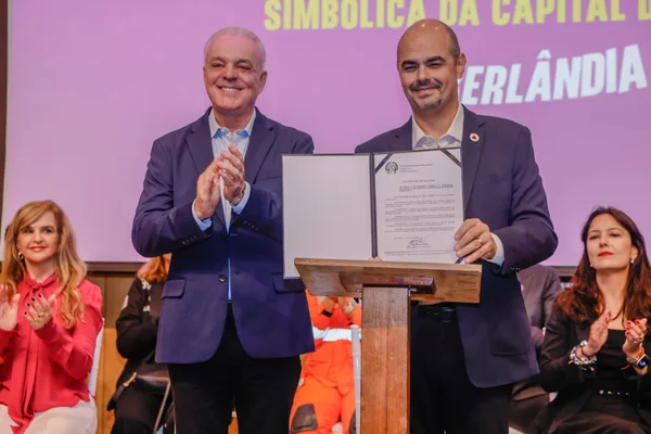 Governo de Minas transfere simbolicamente a capital do Estado para Uberlândia