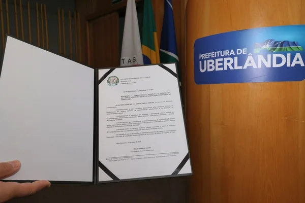 Governo de Minas transfere simbolicamente a capital do Estado para Uberlândia