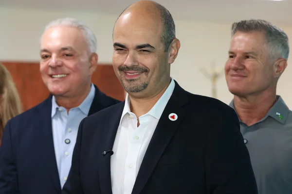 Governo de Minas transfere simbolicamente a capital do Estado para Uberlândia