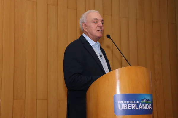 Governo de Minas transfere simbolicamente a capital do Estado para Uberlândia