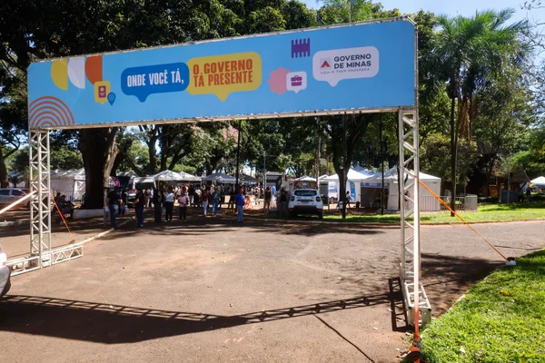 Governo de Minas inicia Praça de Serviços com atendimento direto à população em Uberlândia