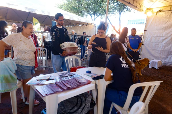 Governo de Minas inicia Praça de Serviços com atendimento direto à população em Uberlândia