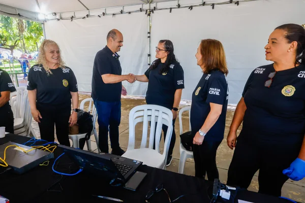 Governo de Minas inicia Praça de Serviços com atendimento direto à população em Uberlândia