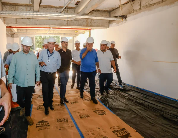 Governo de Minas vistoria obras do ambulatório de quimioterápicos da Casa de Saúde Padre Damião, em Ubá