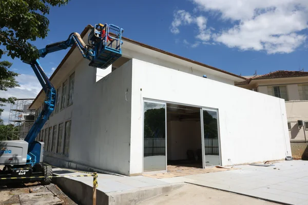 Governo de Minas vistoria obras do ambulatório de quimioterápicos da Casa de Saúde Padre Damião, em Ubá