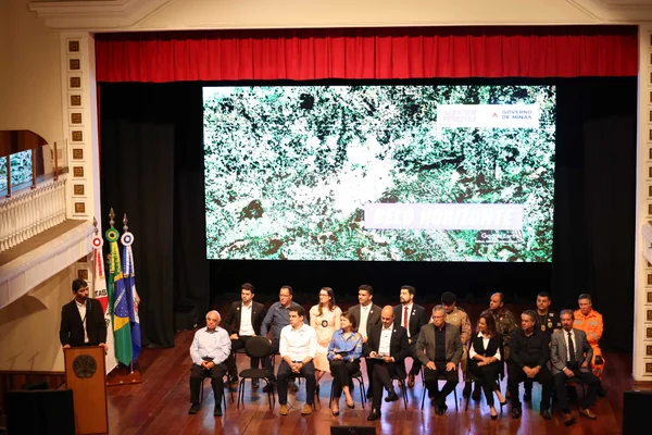 Governo de Minas transfere capital para Pouso Alegre e anuncia dois novos Colégios Tiradentes para o Sul do estado